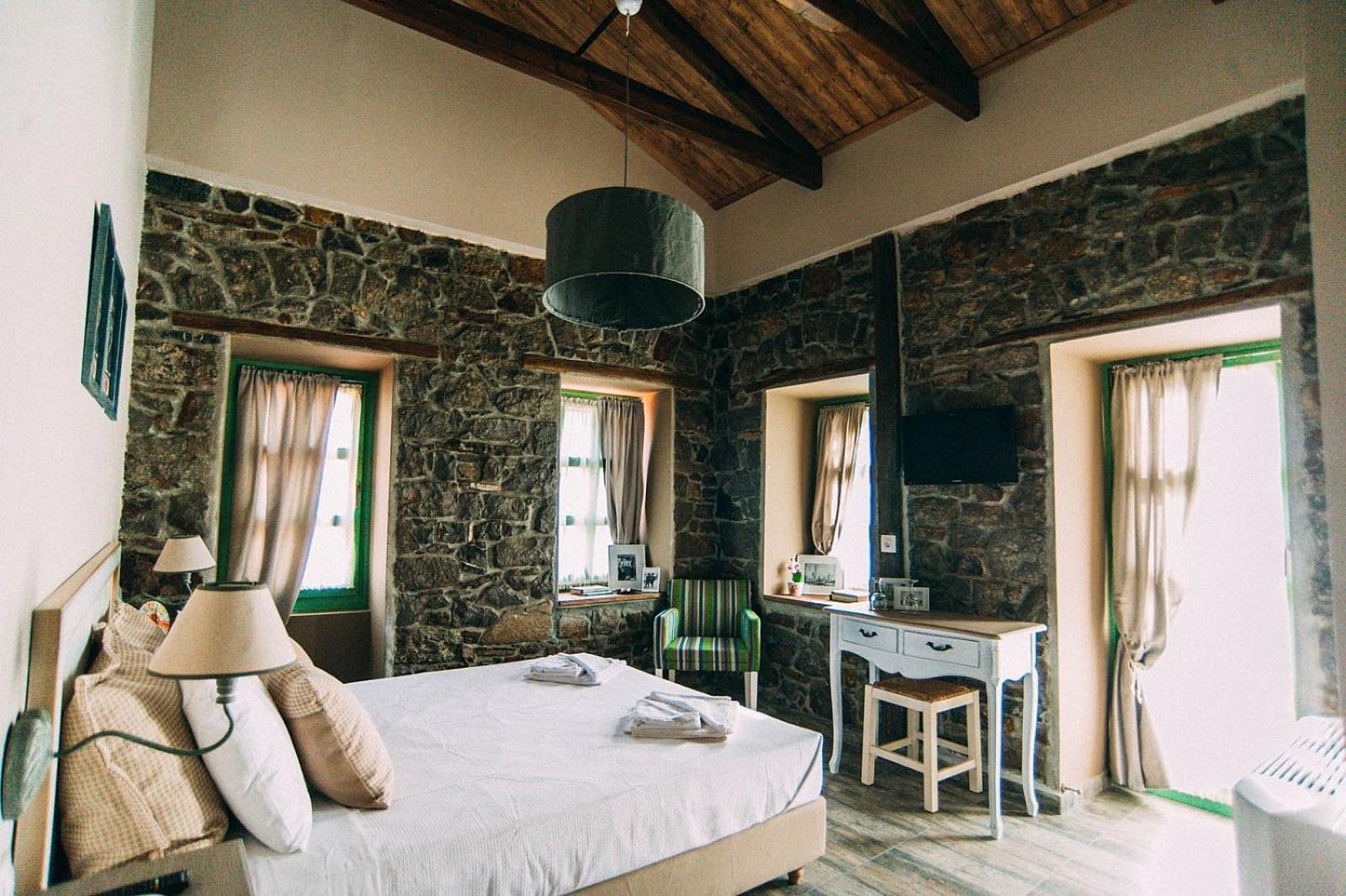 Axiokersa Suites Самотраки Экстерьер фото