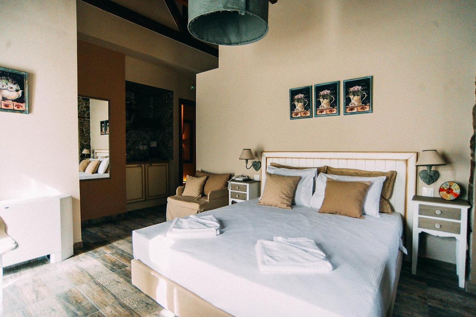 Axiokersa Suites Самотраки Экстерьер фото