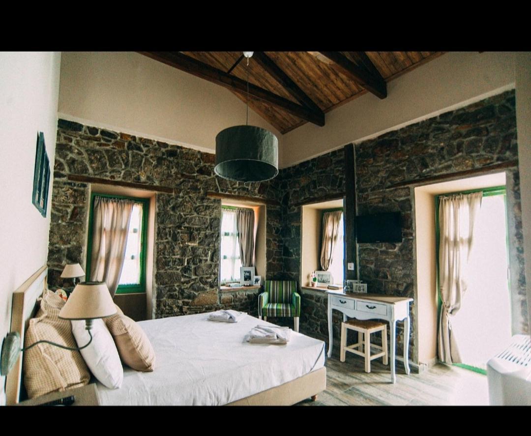 Axiokersa Suites Самотраки Экстерьер фото