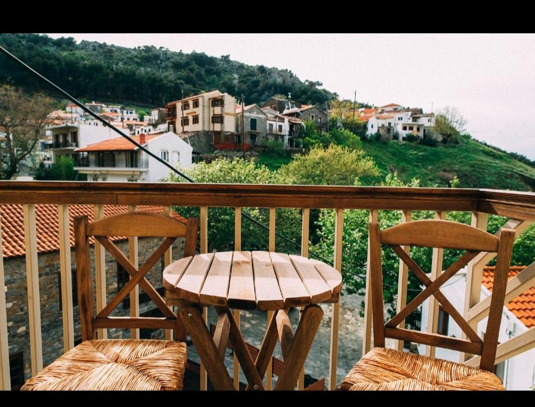 Axiokersa Suites Самотраки Экстерьер фото
