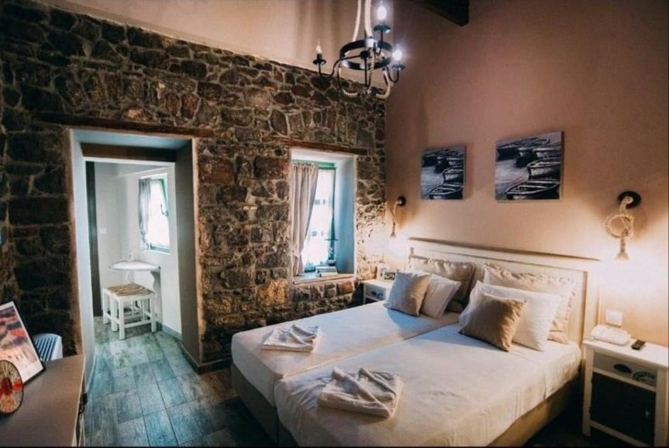 Axiokersa Suites Самотраки Экстерьер фото